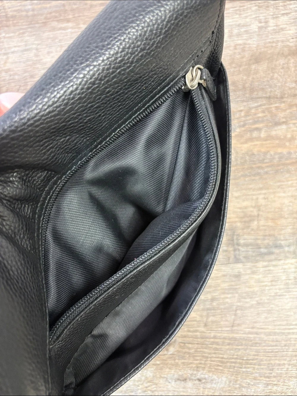 The Sak Black Pebbled Leather Flap Shoulder Bag Organizer Purse